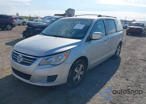 2010 Volkswagen Routan Se from USA, damaged, VIN 2V4RW3D19AR294781
